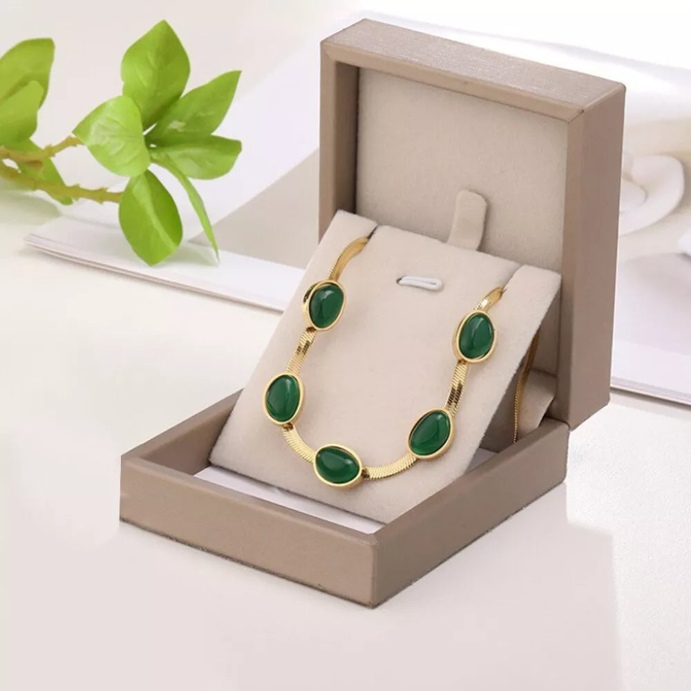 Green Crystal-Effect Jewellery Set — view 3
