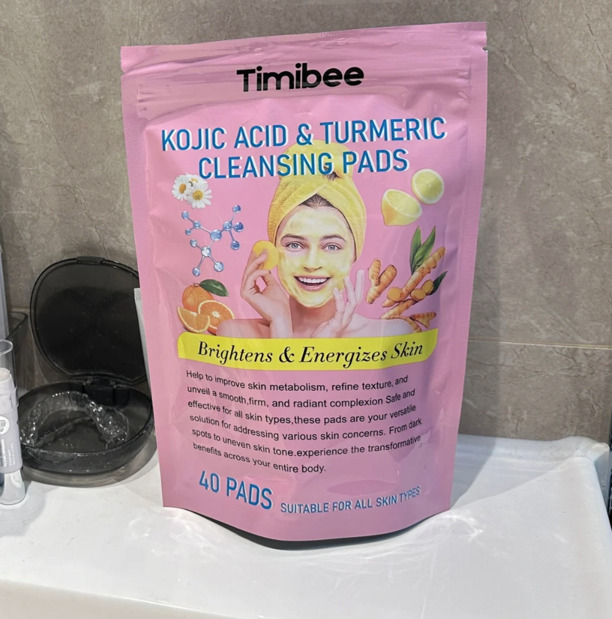 Turmeric and Kojic Acid Skincare Pads — view 2