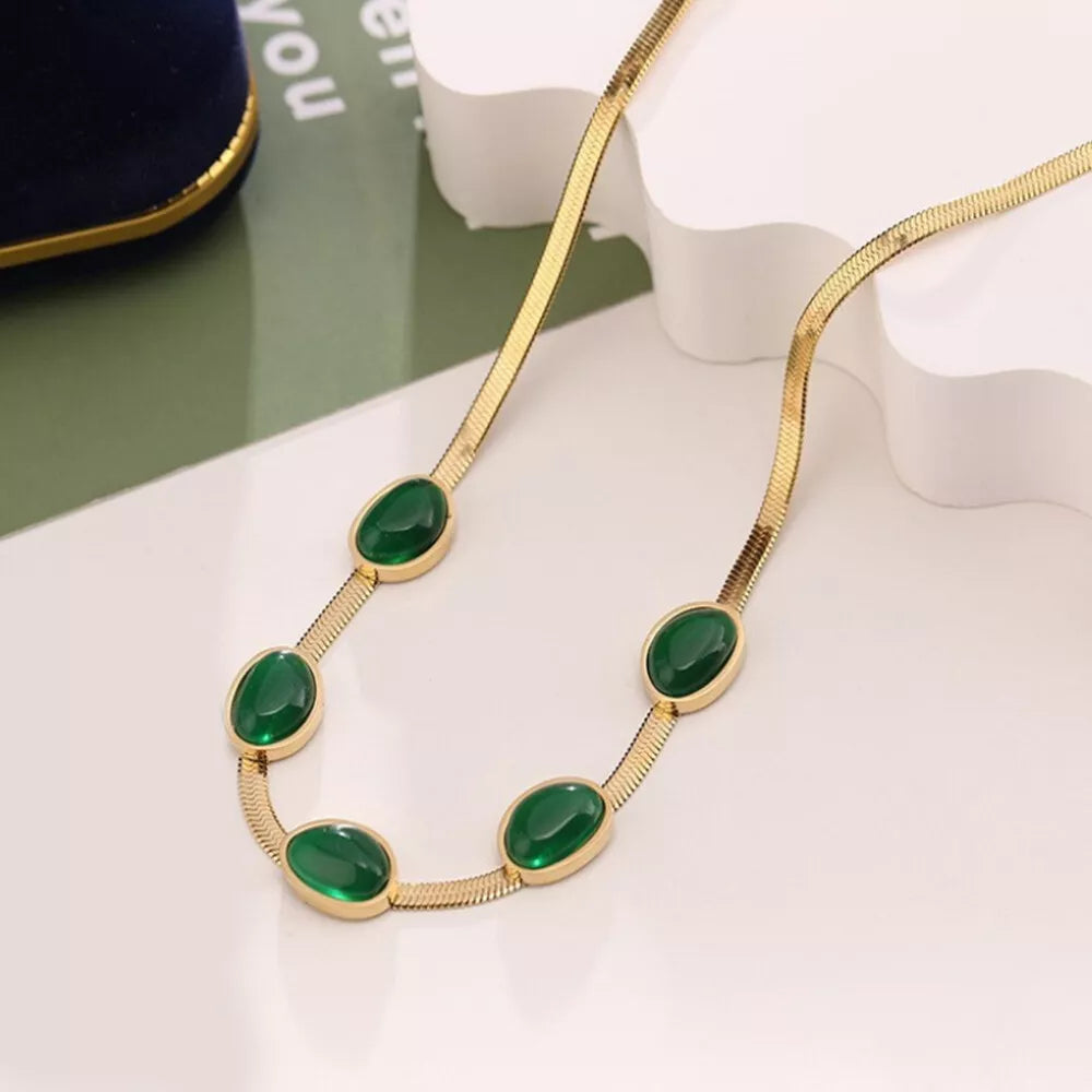 Green Crystal-Effect Jewellery Set — view 4