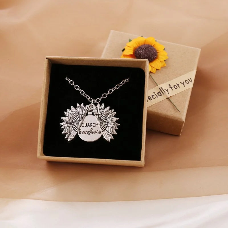 🔥🌞"You Are My Sunshine" Sunflower Necklace🌻(Double-sided engraving)